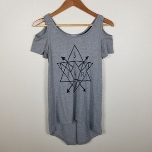 Noisy May Start Gray Graphic Cold Shoulder Cutout